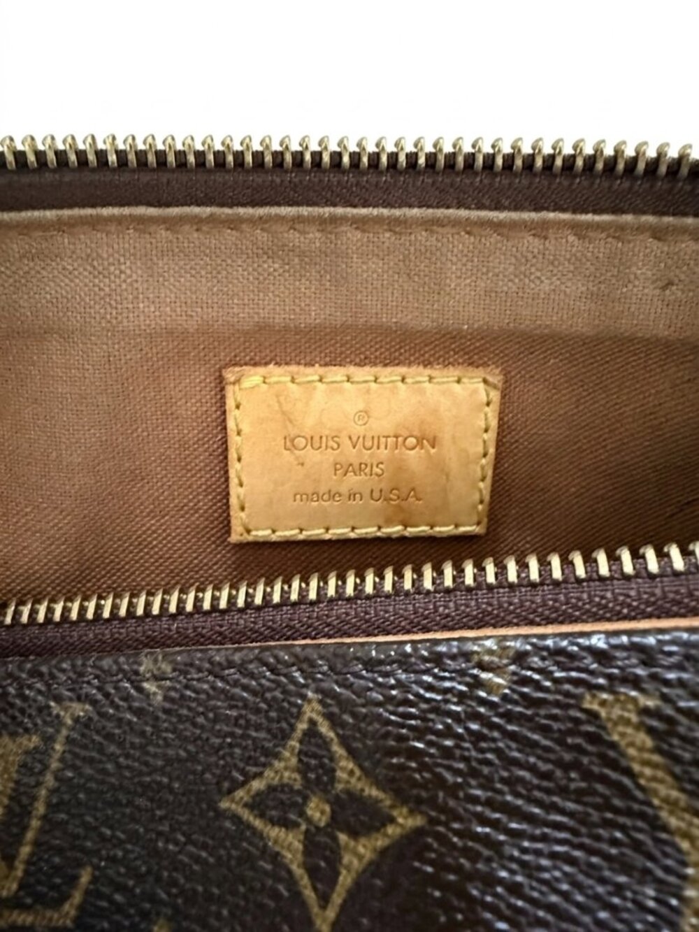 Authentic Louis Vuitton Monogram Popincourt Haut Tote Bag (Vintage 2006) - Picture 15 of 16